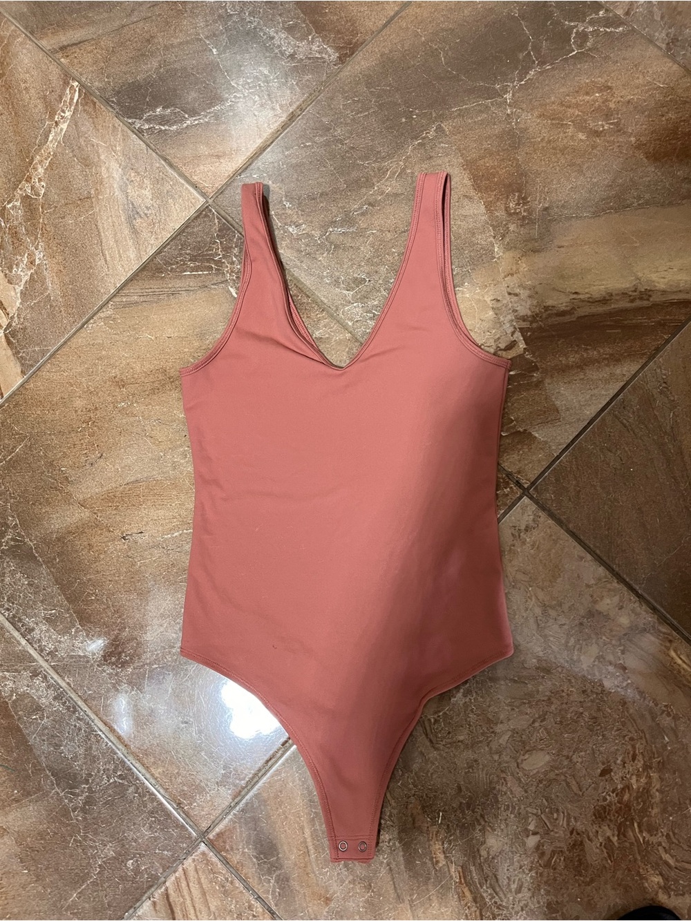 Abercrombie & Fitch Dusty Rose V‑Neck Bodysuit